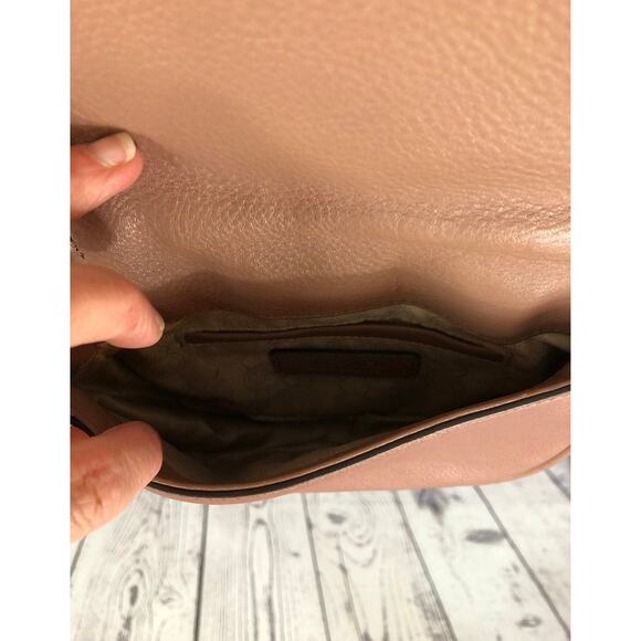 Michael Kors Crossbody brown with gold chain handle - Picture 10 of 11